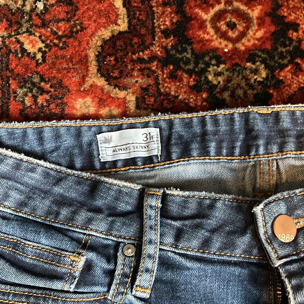 Gap - Picture 2 of 8